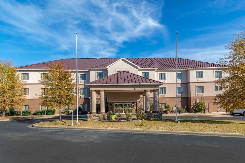 Comfort Suites Montgomery East Monticello Dr. Main image